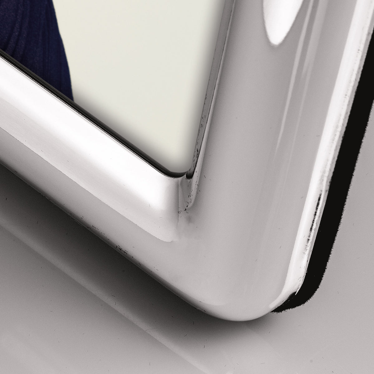 Cornice in Silver Finitura lucida, profilo classico arrotondato | frcs0004