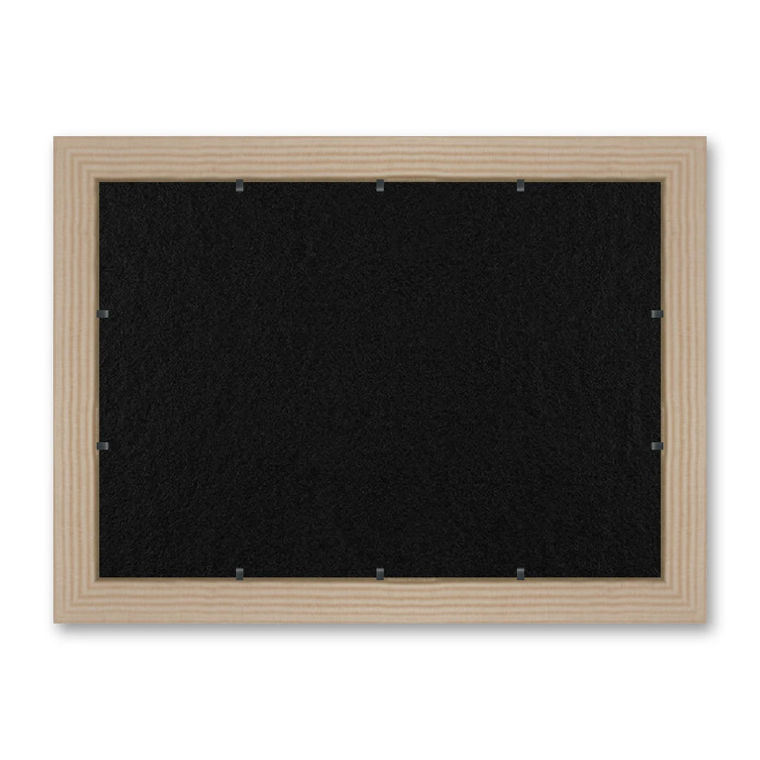 Il retro del kit cornice completa: il pannello in MDF montato nella battuta, di traverso