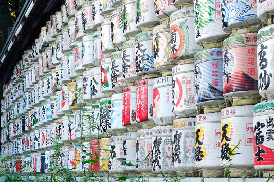 Les fûts de saké du temple Meuiji-Jingu, Tokyo