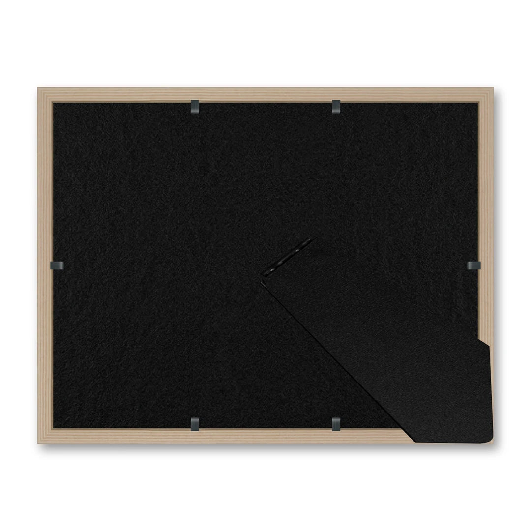 Il retro del kit cornice da tavolo: il pannello in MDF montato nella battuta, di traverso