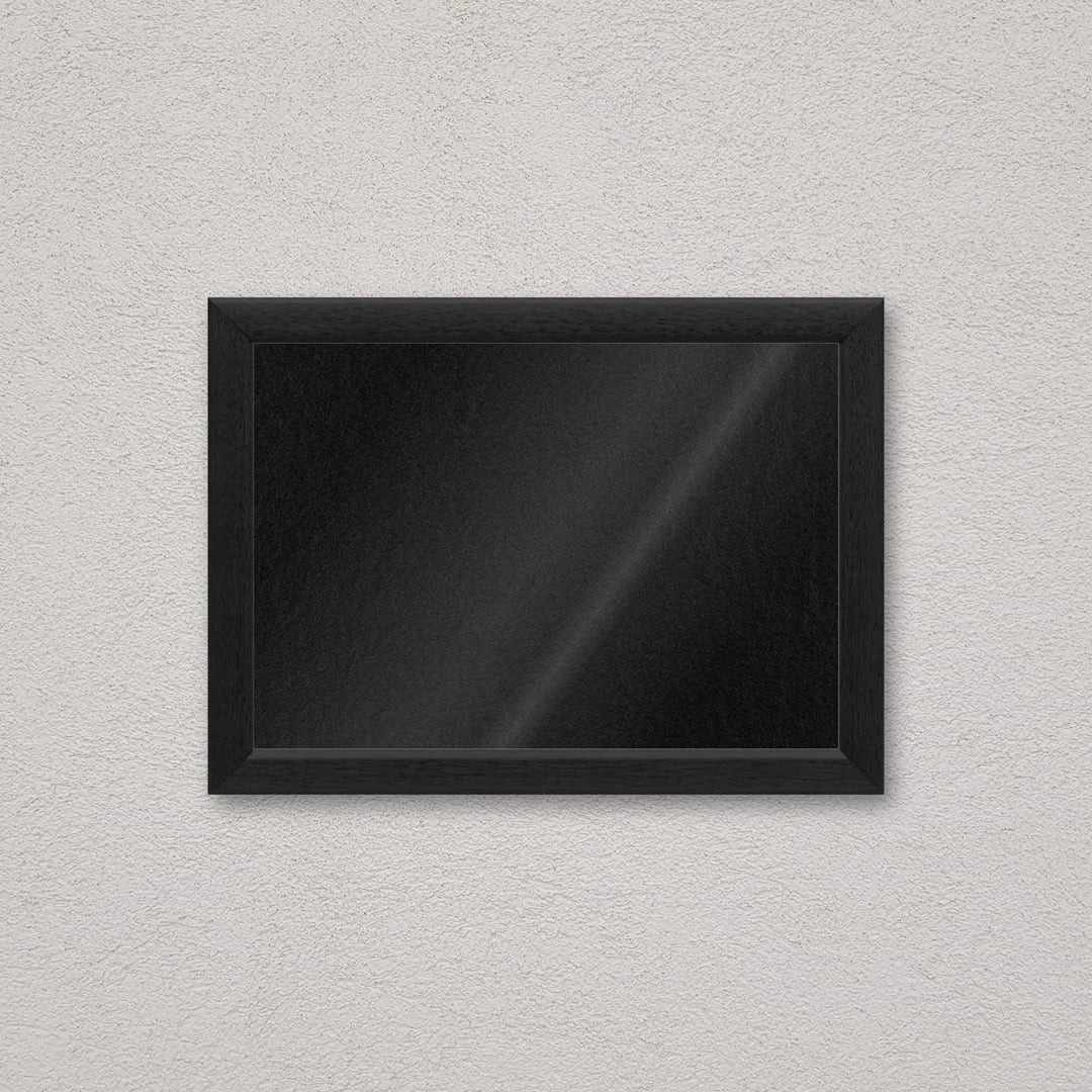 Il kit cornice completa 21×30 cm a parete di traverso: la cornice pronta per la tua immagine