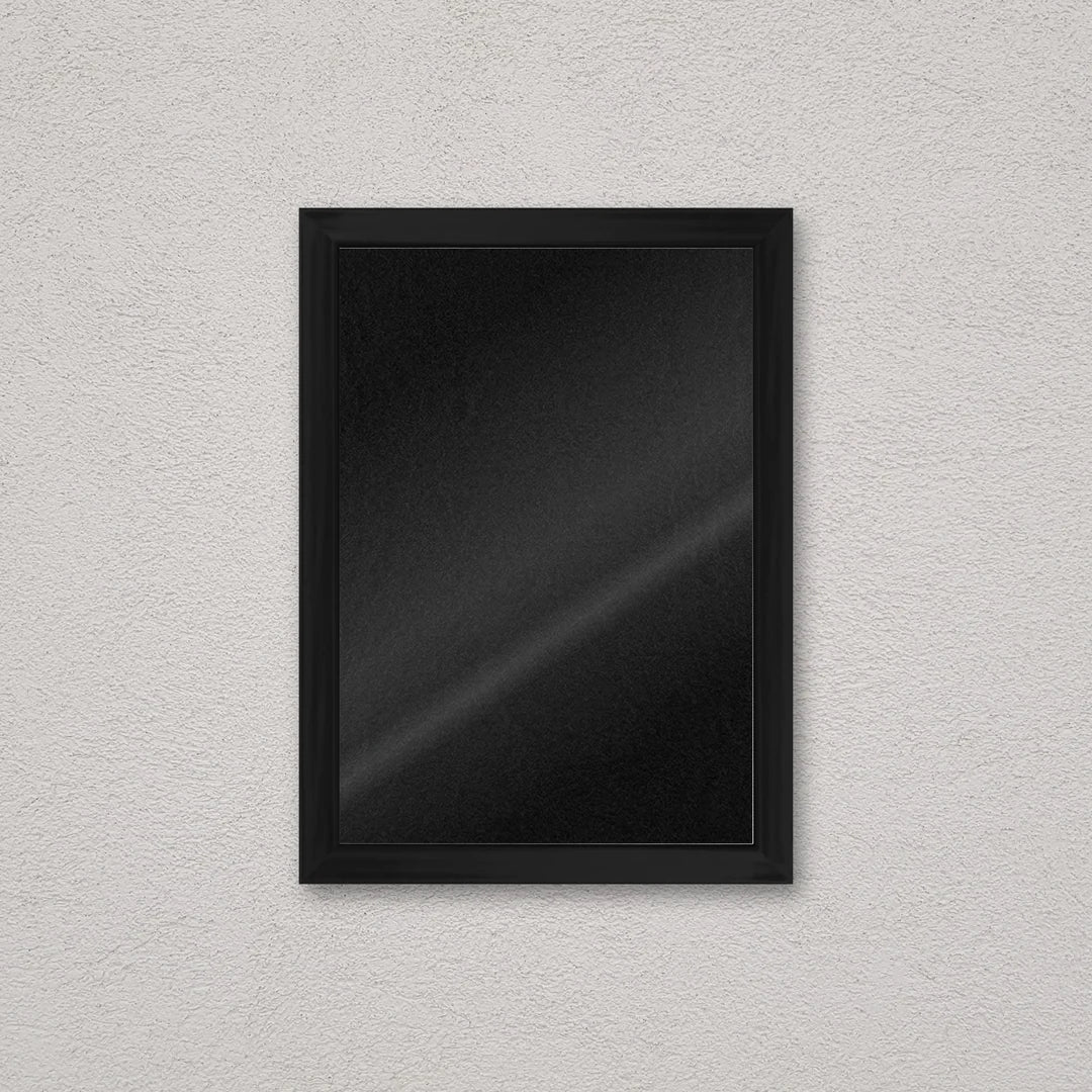 Il kit cornice completa 21×30 cm a parete: la cornice pronta per la tua immagine