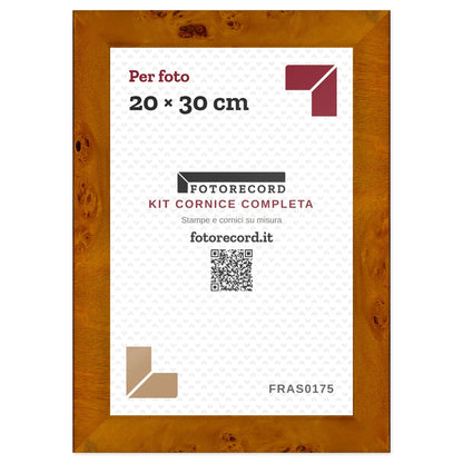 Il kit cornice completa 20×30 cm col foglio segnaposto Fotorecord: al suo posto va la tua foto