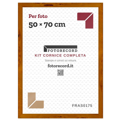 Il kit cornice completa 50×70 cm col foglio segnaposto Fotorecord: al suo posto va la tua foto