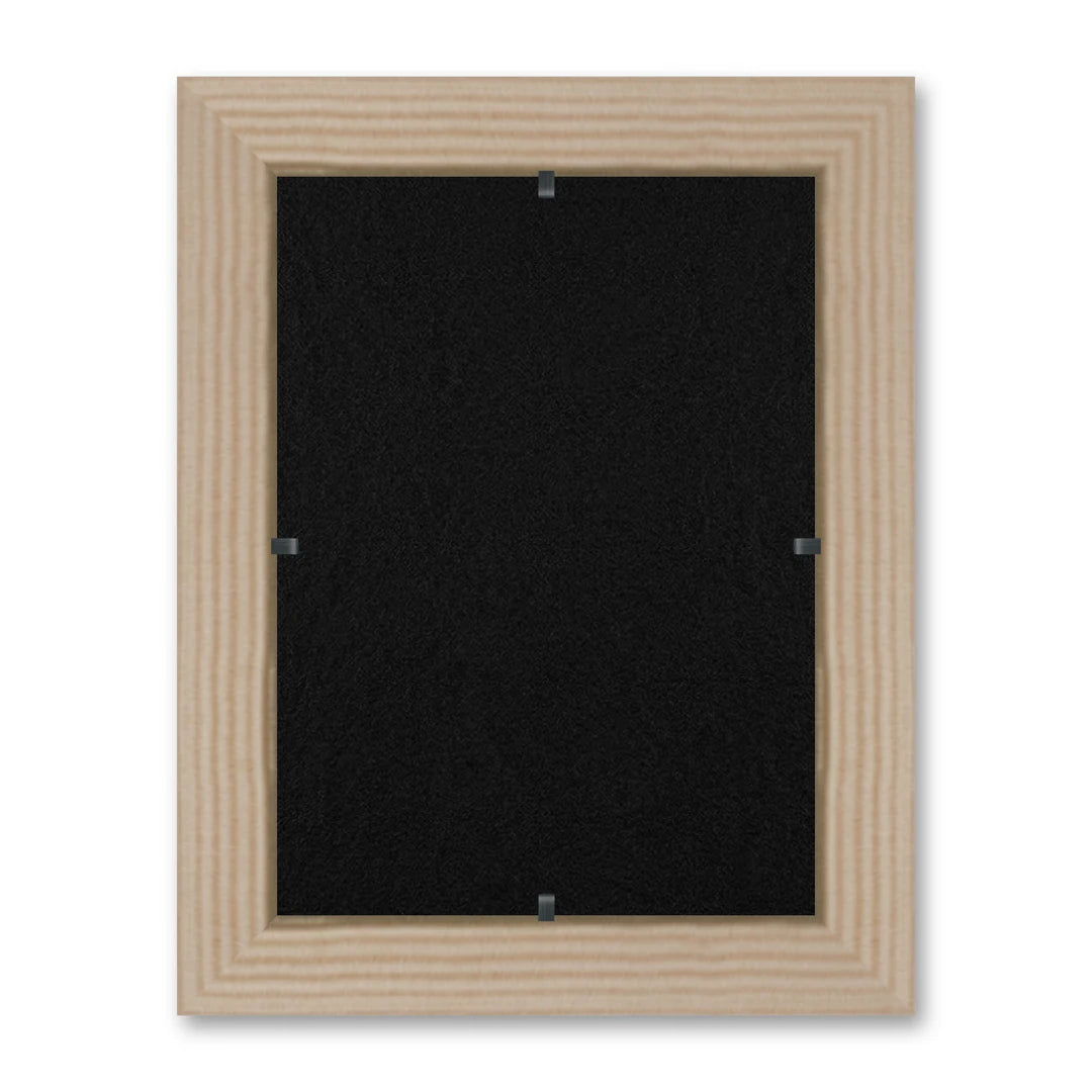 Il retro del kit cornice completa: il pannello in MDF montato nella battuta