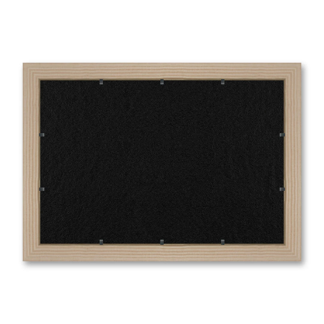 Il retro del kit cornice completa: il pannello in MDF montato nella battuta, di traverso