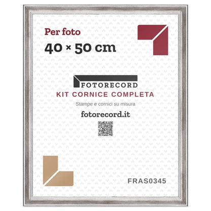 Il kit cornice completa 40×50 cm col foglio segnaposto Fotorecord: al suo posto va la tua foto