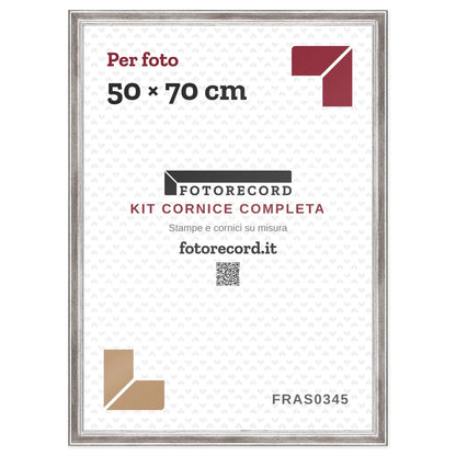 Il kit cornice completa 50×70 cm col foglio segnaposto Fotorecord: al suo posto va la tua foto