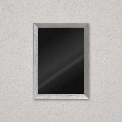 Il kit cornice completa 21×30 cm a parete: la cornice pronta per la tua immagine