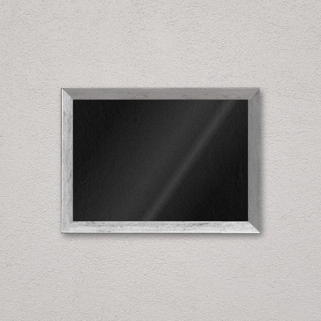 Il kit cornice completa 21×30 cm a parete di traverso: la cornice pronta per la tua immagine
