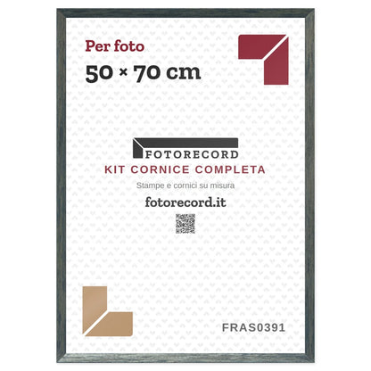 Il kit cornice completa 50×70 cm col foglio segnaposto Fotorecord: al suo posto va la tua foto
