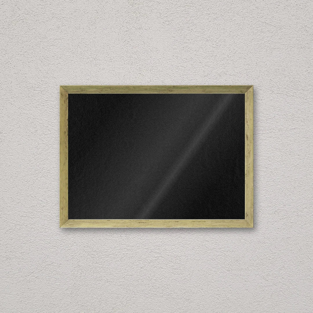Il kit cornice completa 30×42 cm a parete di traverso: la cornice pronta per la tua immagine