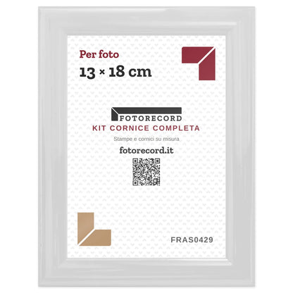 Il kit cornice completa 13×18 cm col foglio segnaposto Fotorecord: al suo posto va la tua foto