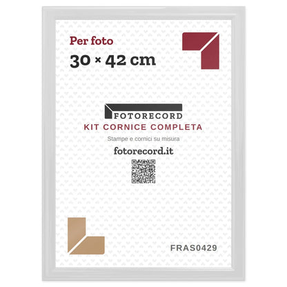 Il kit cornice completa 30×42 cm col foglio segnaposto Fotorecord: al suo posto va la tua foto