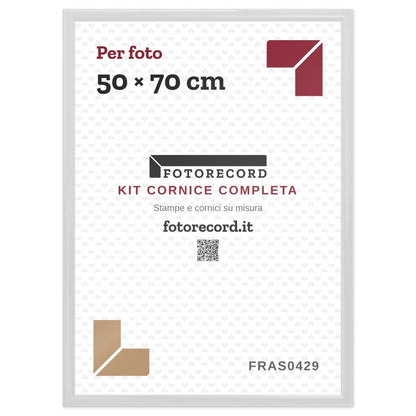 Il kit cornice completa 50×70 cm col foglio segnaposto Fotorecord: al suo posto va la tua foto