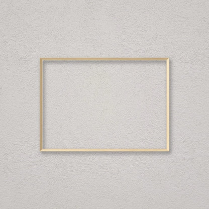 La cornice grezza 50×70 cm a parete di traverso: la cornice pronta per la tua immagine