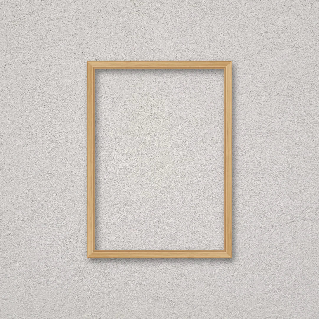 La cornice grezza 50×70 cm a parete: la cornice pronta per la tua immagine