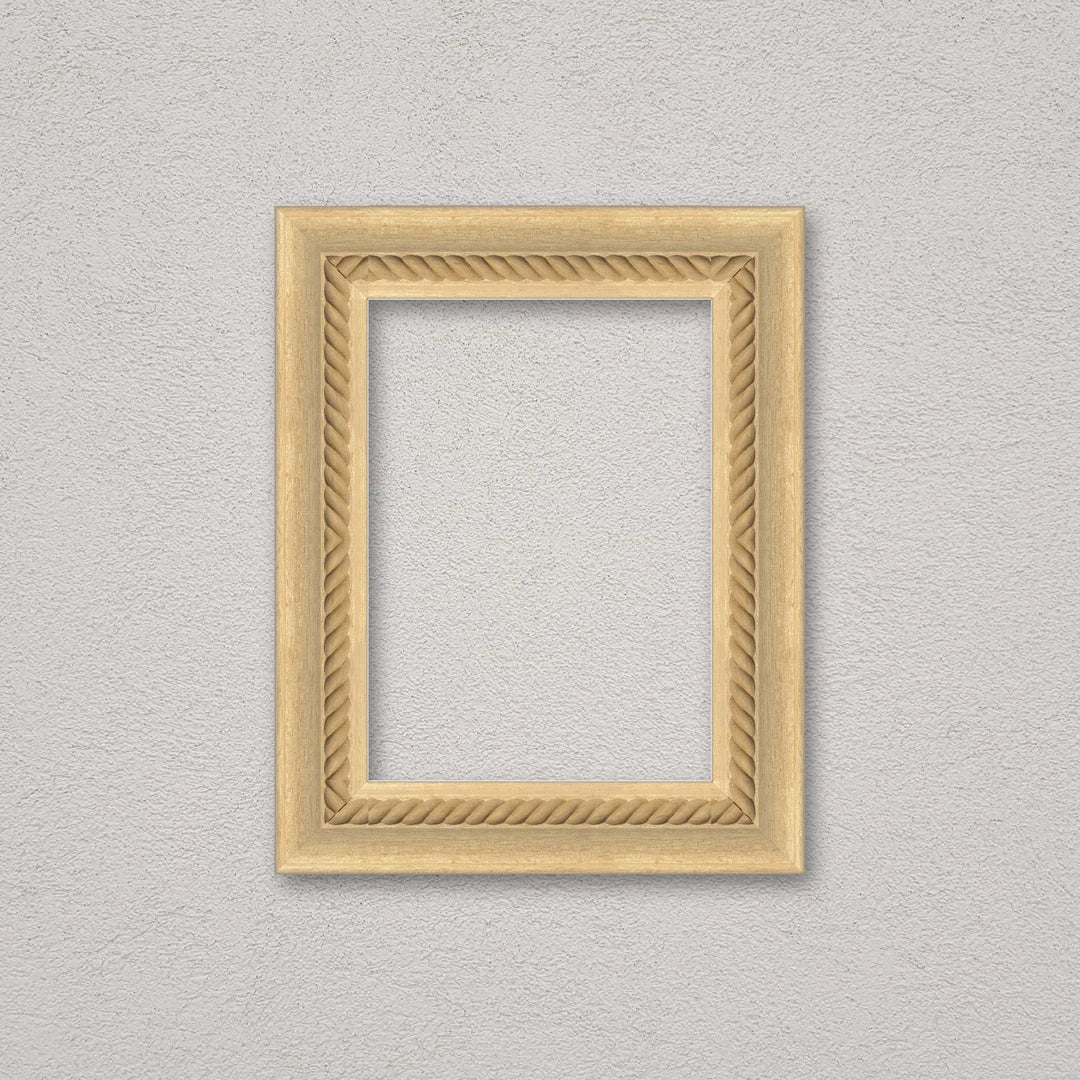 La cornice grezza 13×18 cm a parete: la cornice pronta per la tua immagine