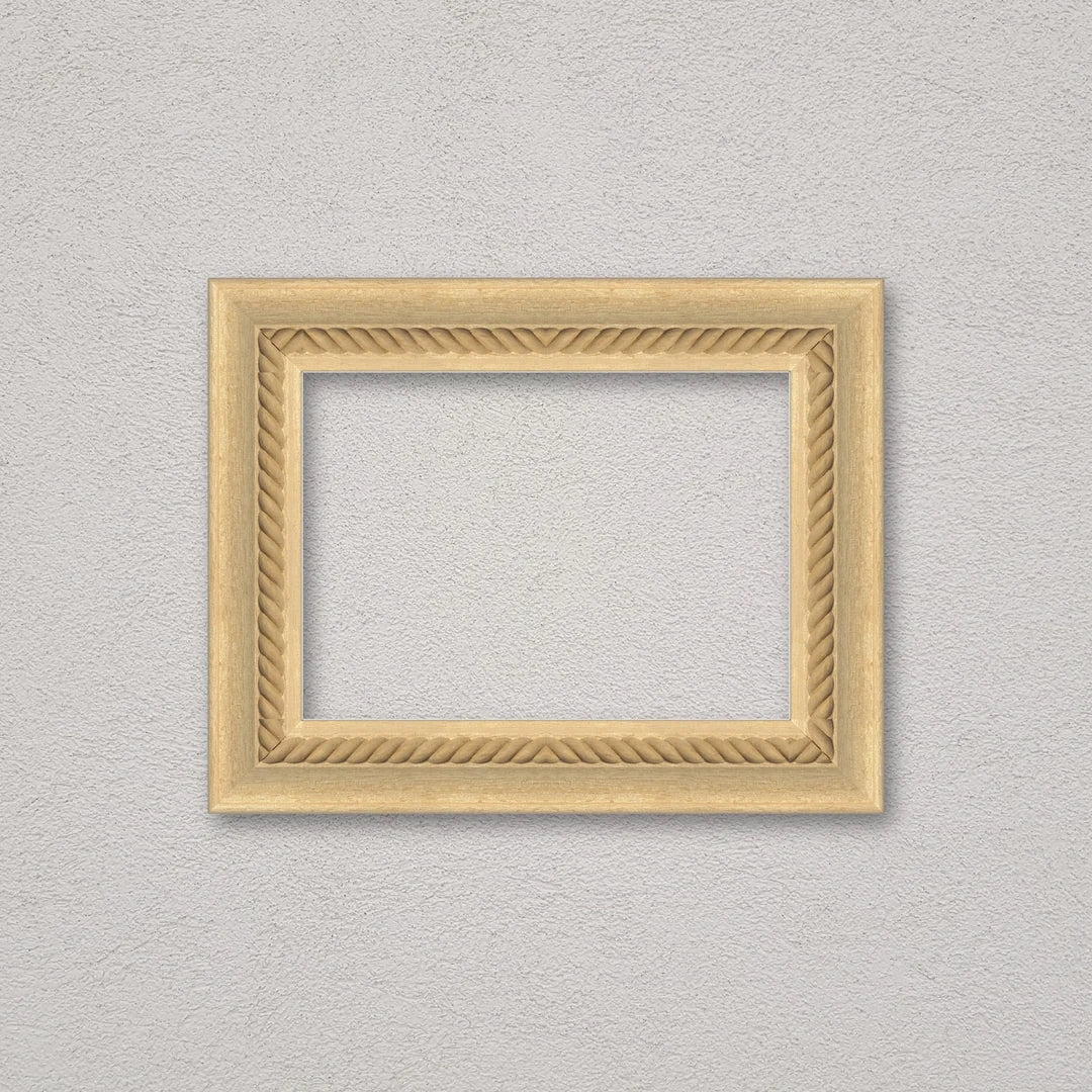 La cornice grezza 13×18 cm a parete di traverso: la cornice pronta per la tua immagine