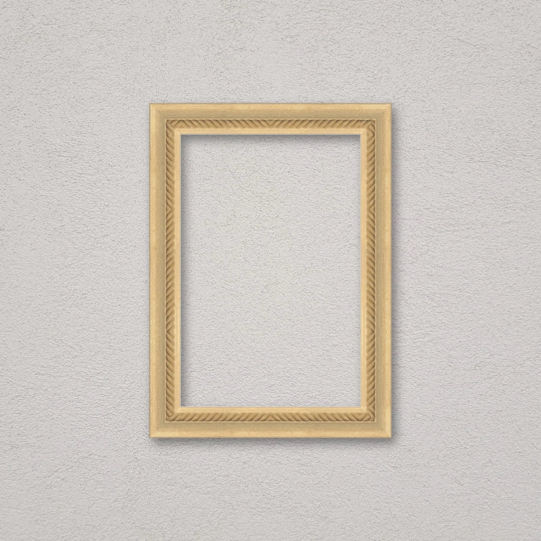 La cornice grezza 20×30 cm a parete: la cornice pronta per la tua immagine