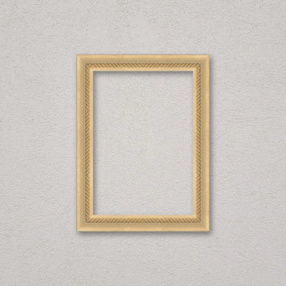 La cornice grezza 21×30 cm a parete: la cornice pronta per la tua immagine