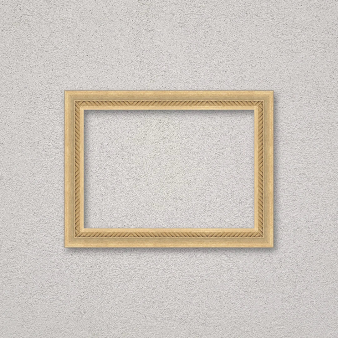 La cornice grezza 21×30 cm a parete di traverso: la cornice pronta per la tua immagine