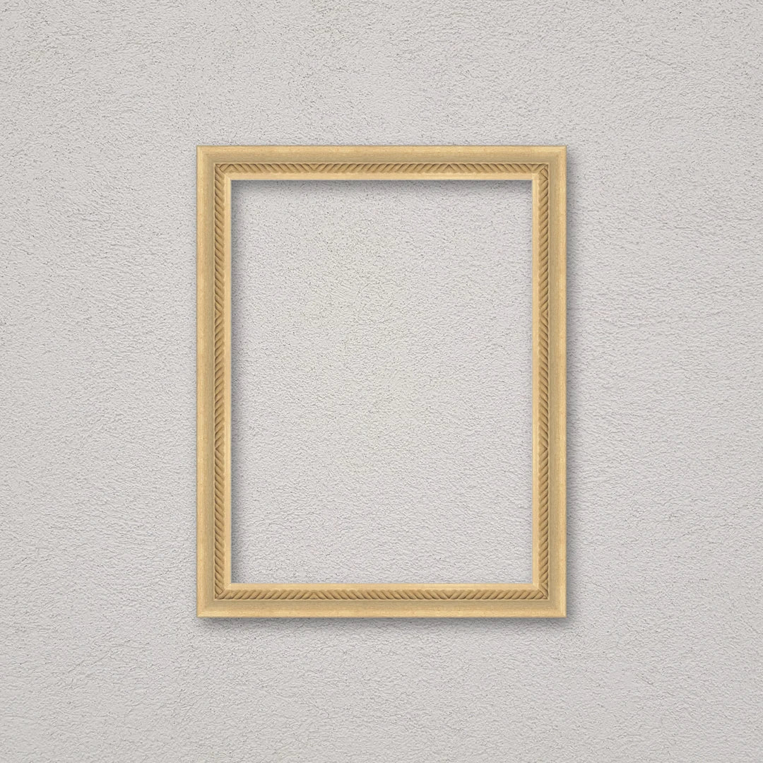 La cornice grezza 30×40 cm a parete: la cornice pronta per la tua immagine