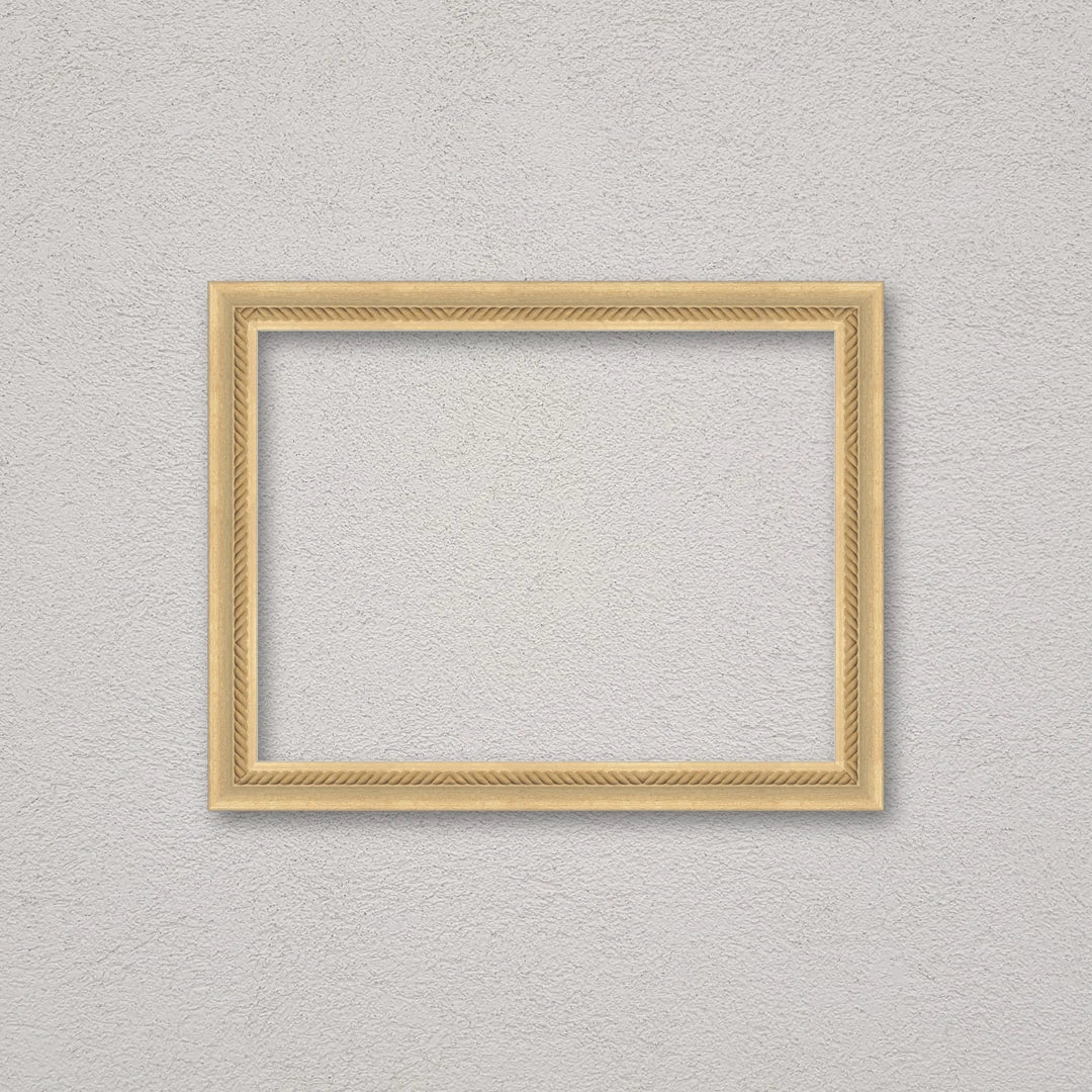 La cornice grezza 30×40 cm a parete di traverso: la cornice pronta per la tua immagine