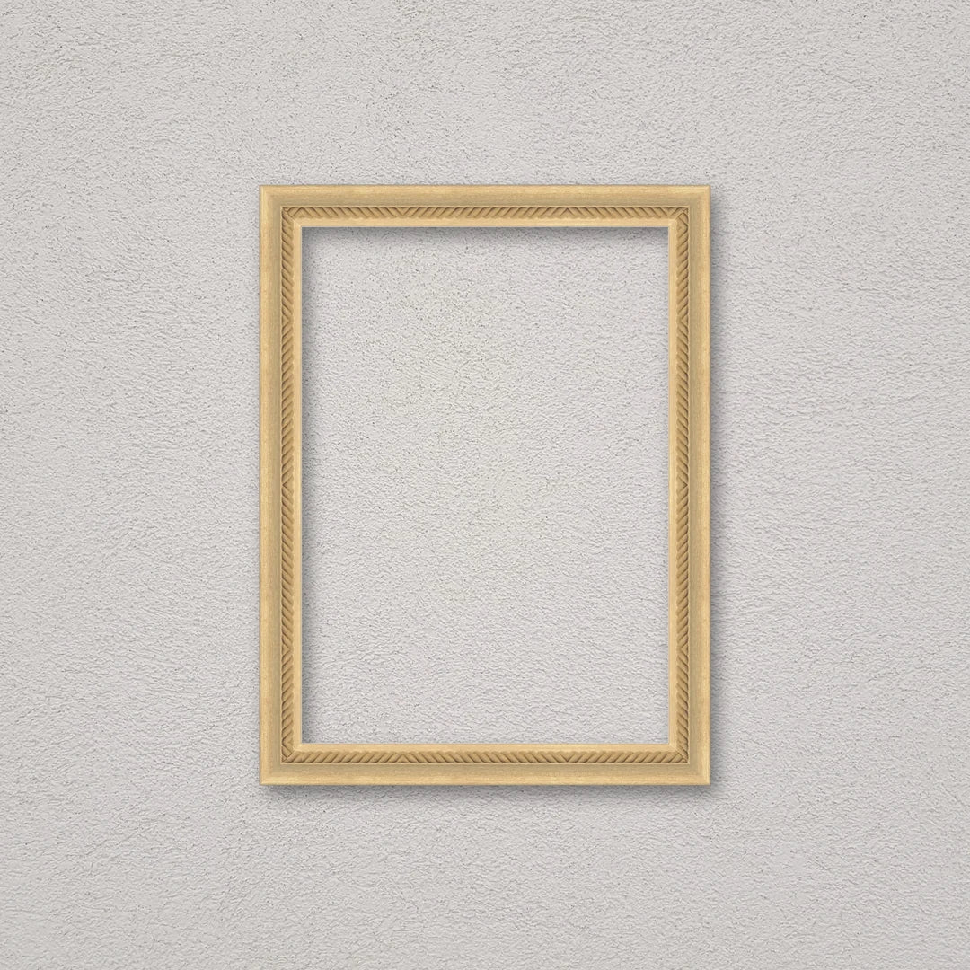 La cornice grezza 30×42 cm a parete: la cornice pronta per la tua immagine