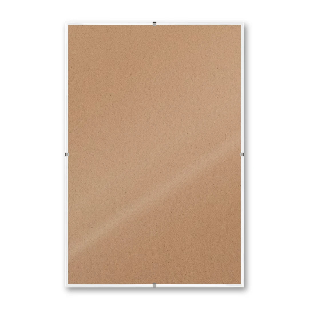 La montatura a giorno 20×30 cm su fondo bianco, senza stampa
