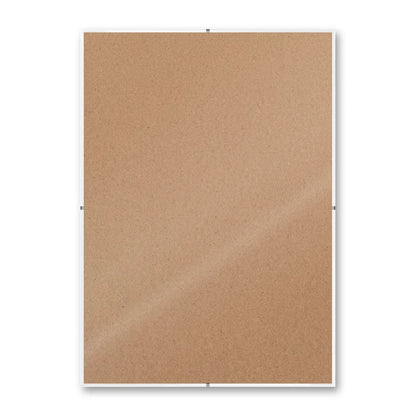 La montatura a giorno 29,7×42 cm su fondo bianco, senza stampa