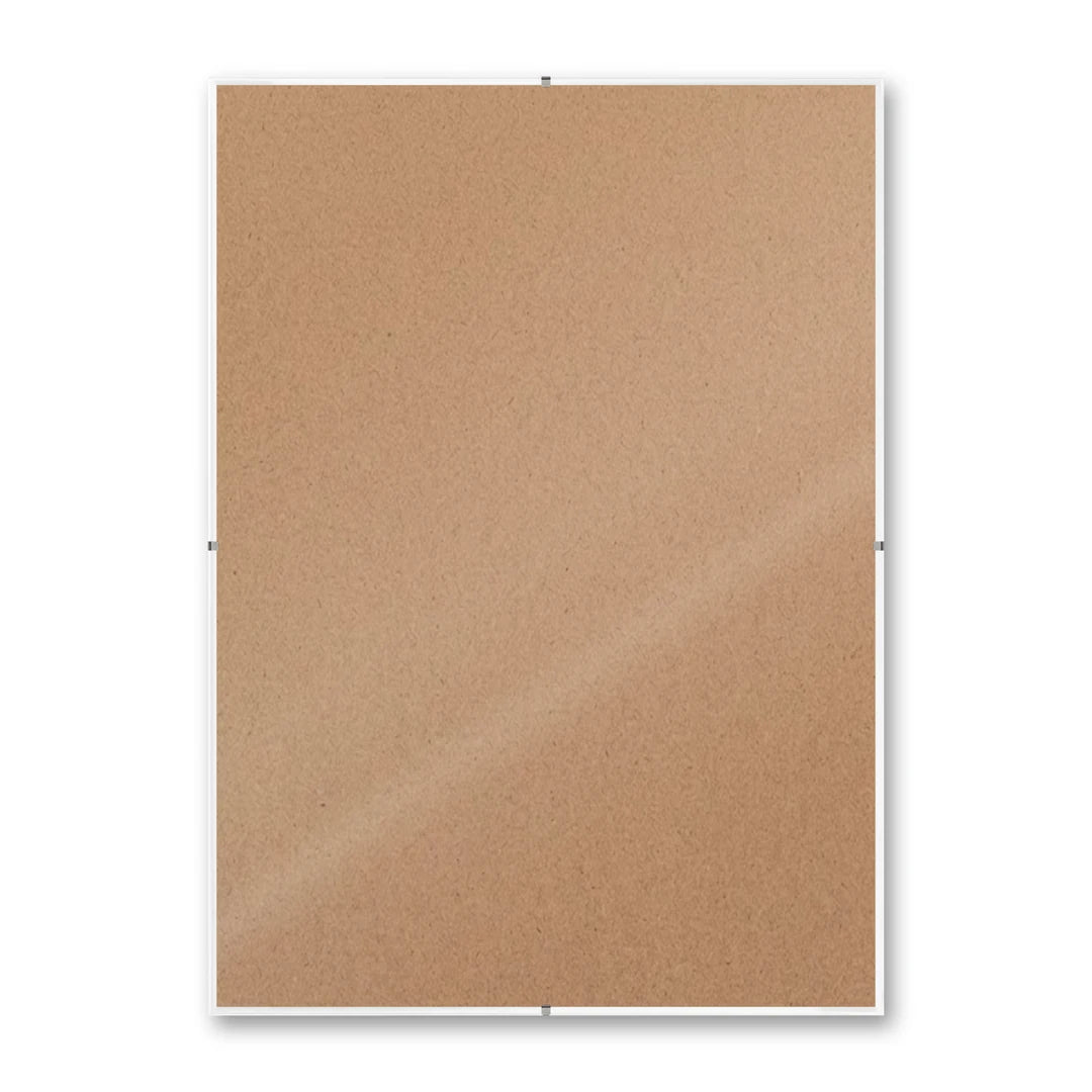 La montatura a giorno 30×42 cm su fondo bianco, senza stampa
