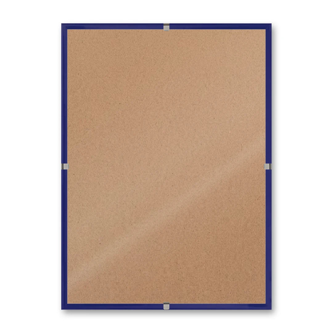 La montatura a giorno 13×18 cm su fondo bianco, senza stampa