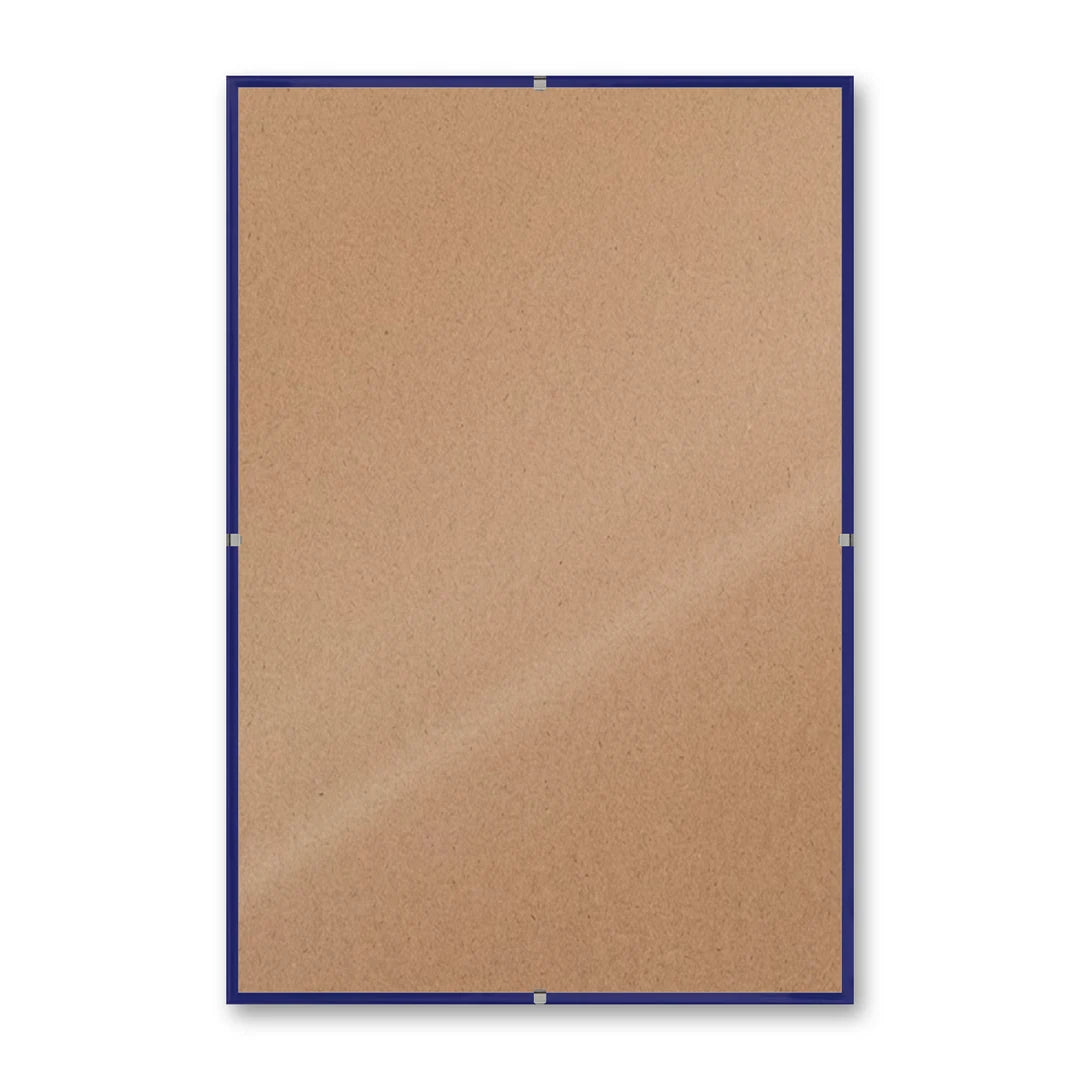 La montatura a giorno 20×30 cm su fondo bianco, senza stampa