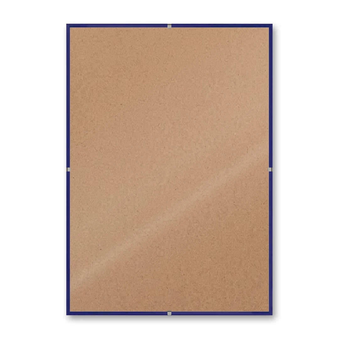 La montatura a giorno 21×30 cm su fondo bianco, senza stampa