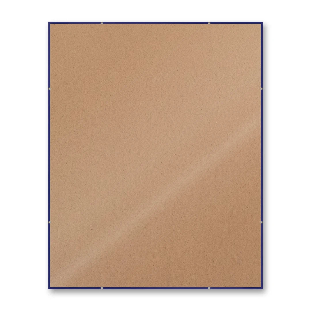 La montatura a giorno 40×50 cm su fondo bianco, senza stampa
