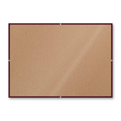 La montatura a giorno 21×29,7 cm di traverso su fondo bianco, senza stampa