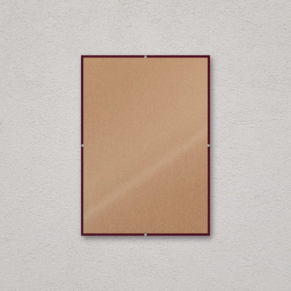 La montatura a giorno 21×29,7 cm a parete, senza stampa: attraverso il fronte si vede il retro in MDF