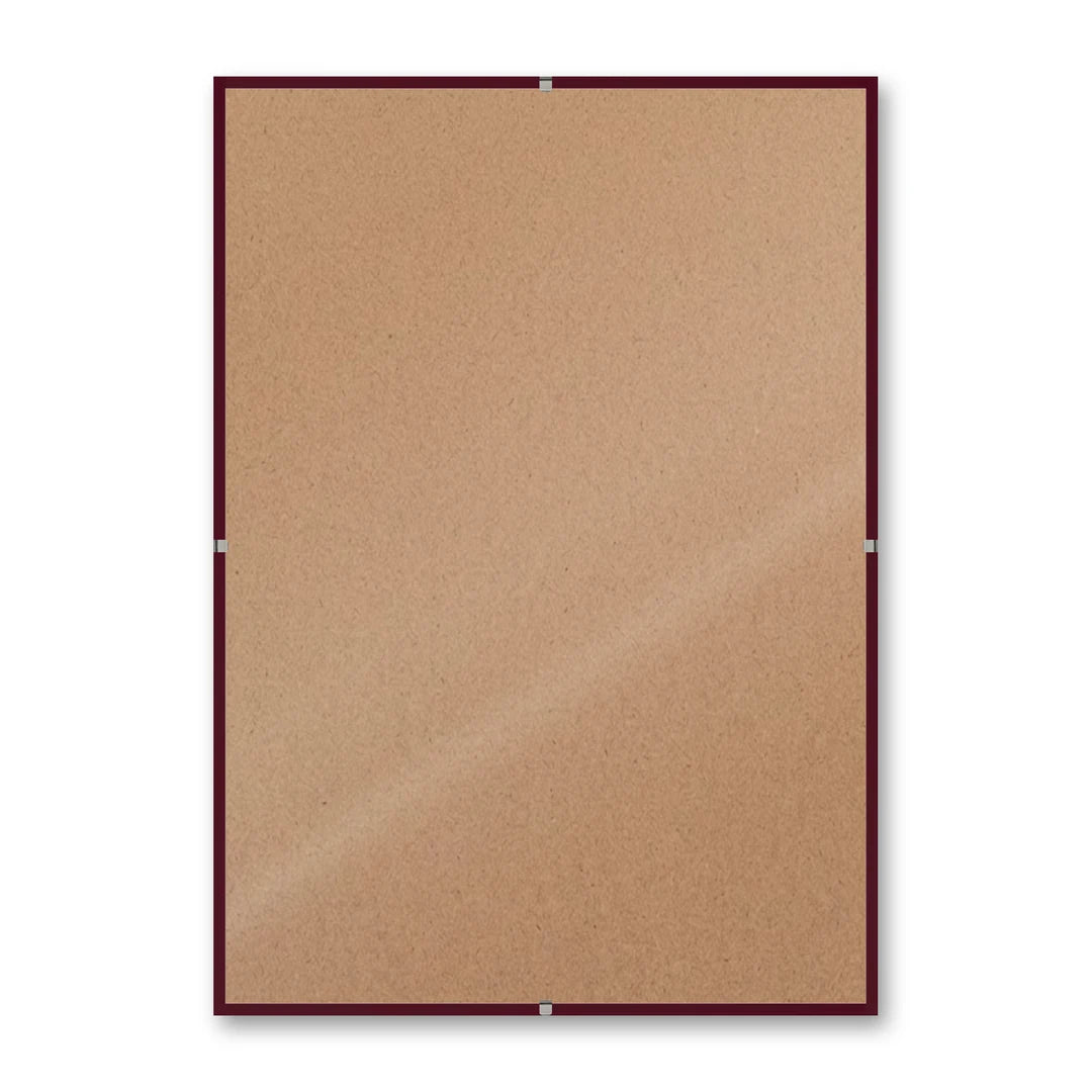 La montatura a giorno 21×30 cm su fondo bianco, senza stampa