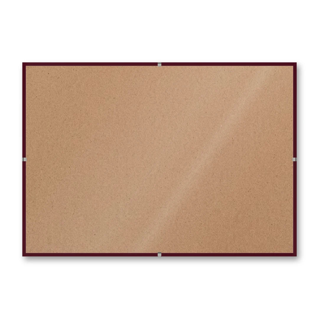 La montatura a giorno 21×30 cm di traverso su fondo bianco, senza stampa