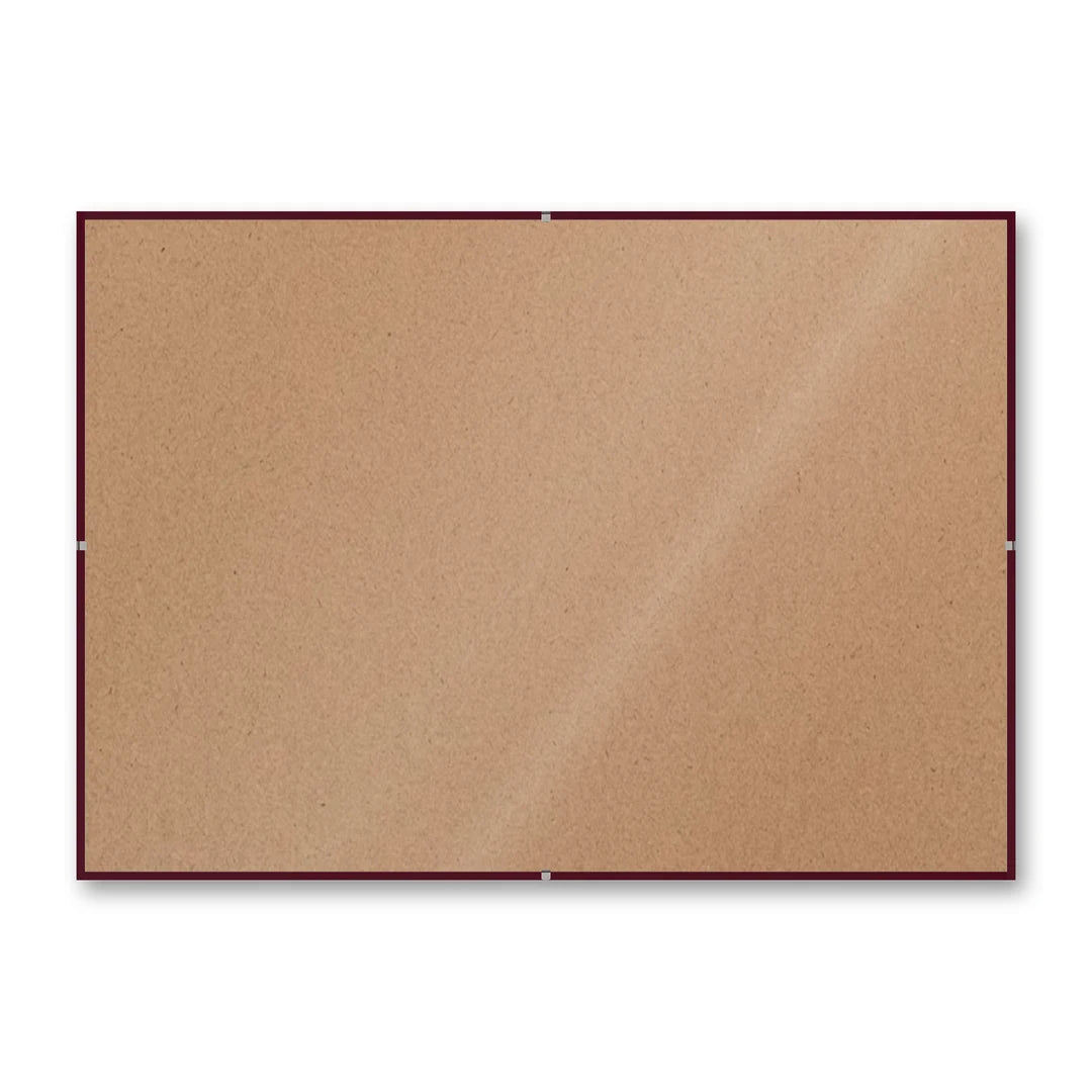 La montatura a giorno 29,7×42 cm di traverso su fondo bianco, senza stampa