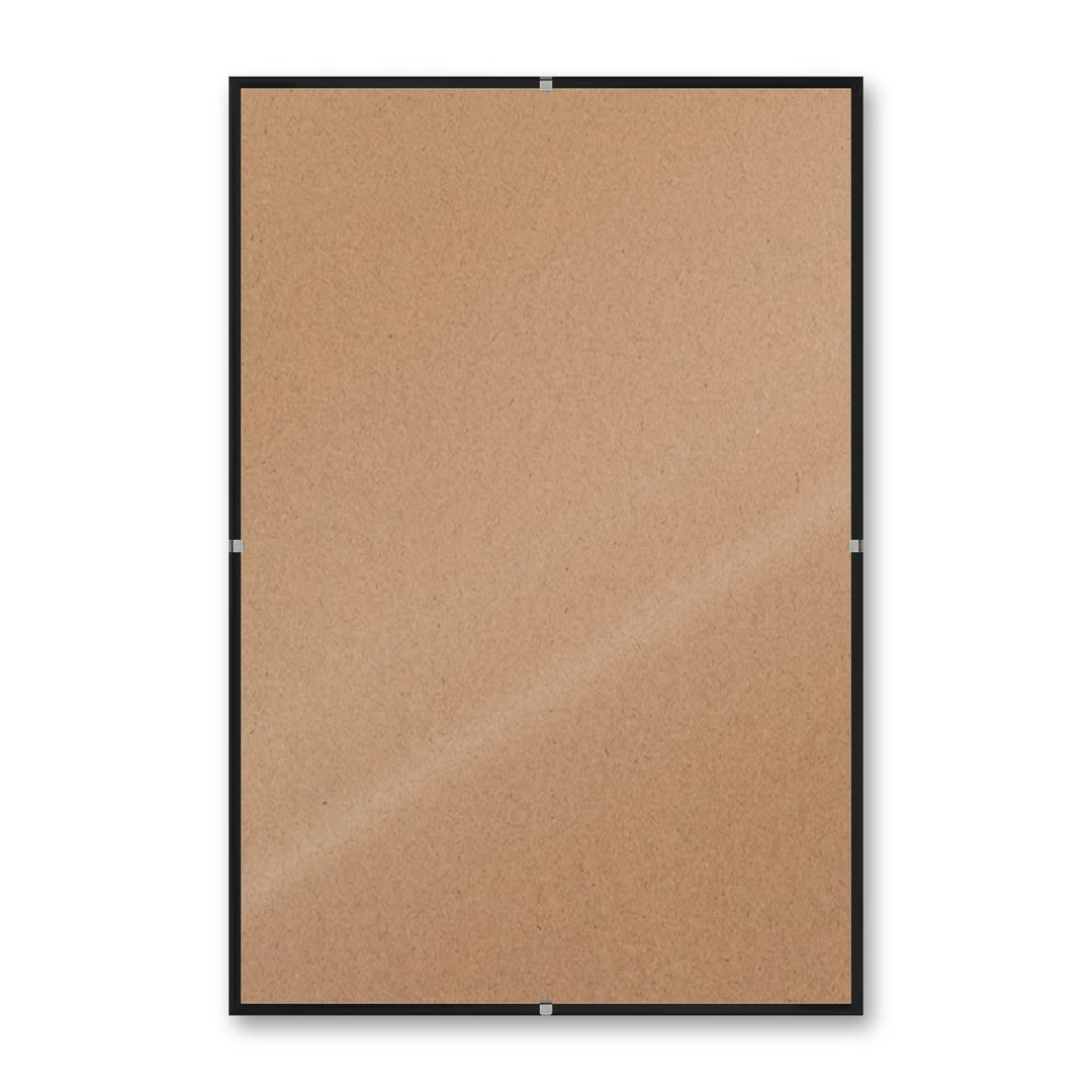 La montatura a giorno 20×30 cm su fondo bianco, senza stampa