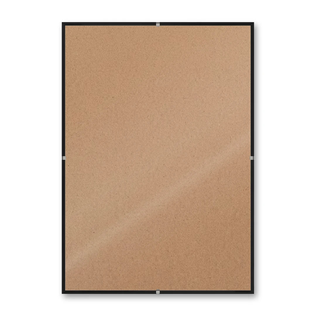 La montatura a giorno 21×30 cm su fondo bianco, senza stampa