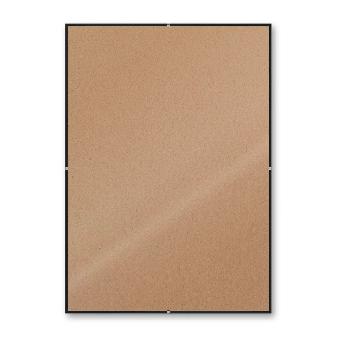 La montatura a giorno 29,7×42 cm su fondo bianco, senza stampa