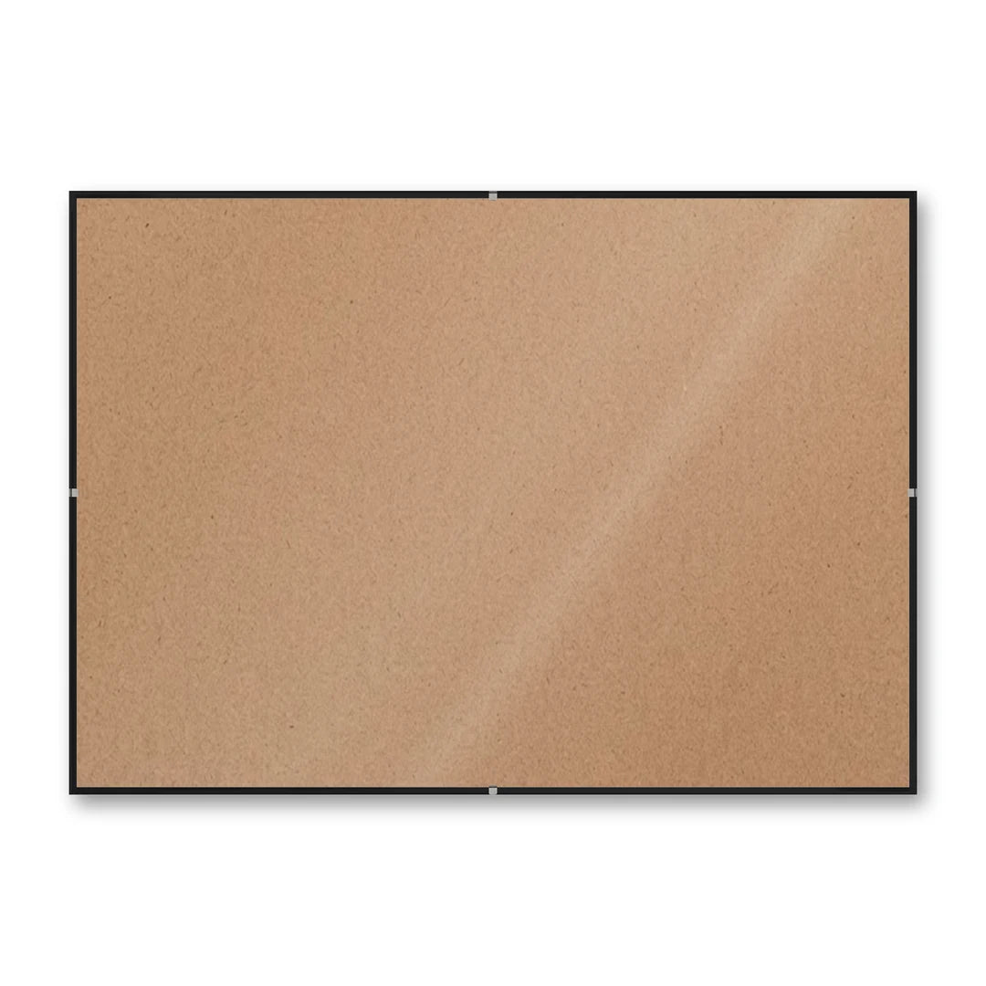 La montatura a giorno 29,7×42 cm di traverso su fondo bianco, senza stampa
