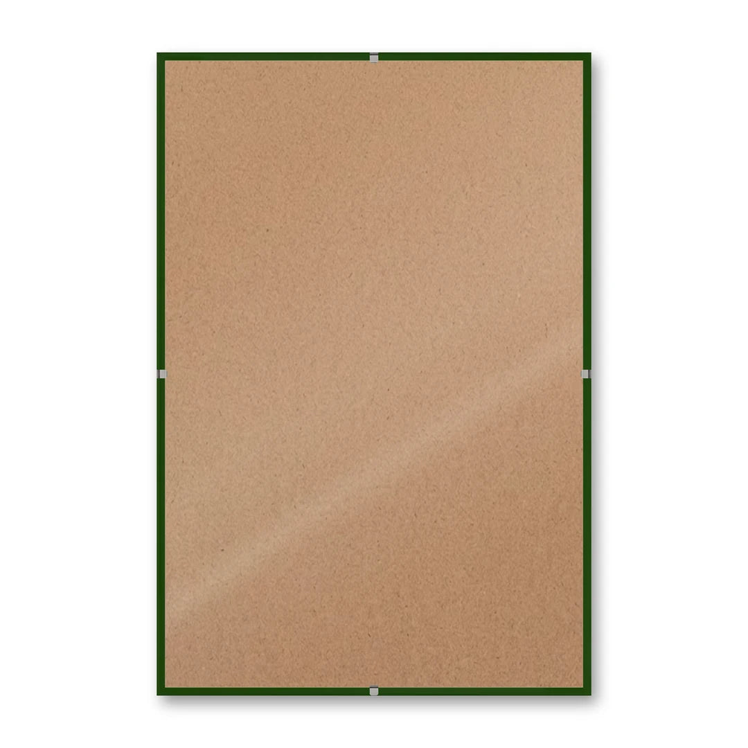 La montatura a giorno 20×30 cm su fondo bianco, senza stampa