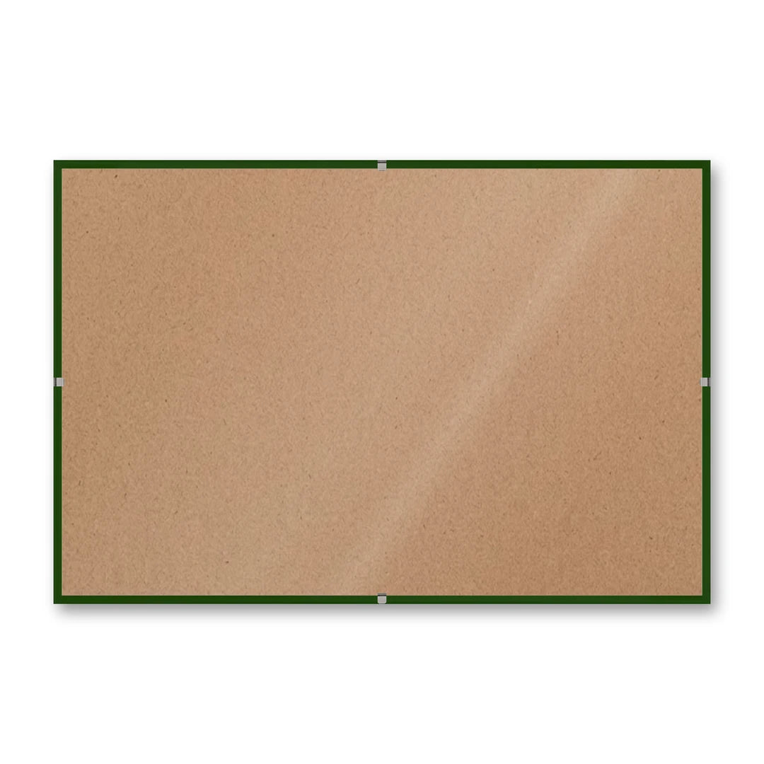La montatura a giorno 20×30 cm di traverso su fondo bianco, senza stampa