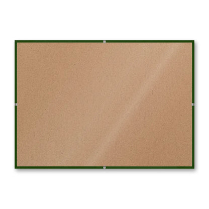 La montatura a giorno 21×29,7 cm di traverso su fondo bianco, senza stampa