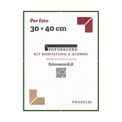 La montatura a giorno 30×40 cm col foglio segnaposto Fotorecord: al suo posto va la tua foto