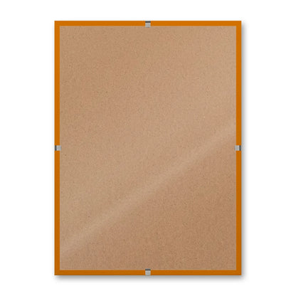 La montatura a giorno 13×18 cm su fondo bianco, senza stampa